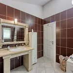 Gordana Castelliere Villa