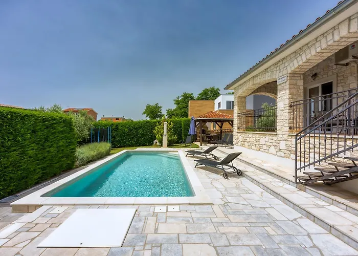 Gordana Castelliere Villa *